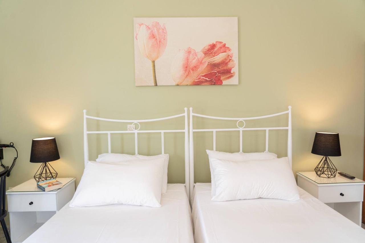 Pavlatos Apartments & Studios ซามี ภายนอก รูปภาพ